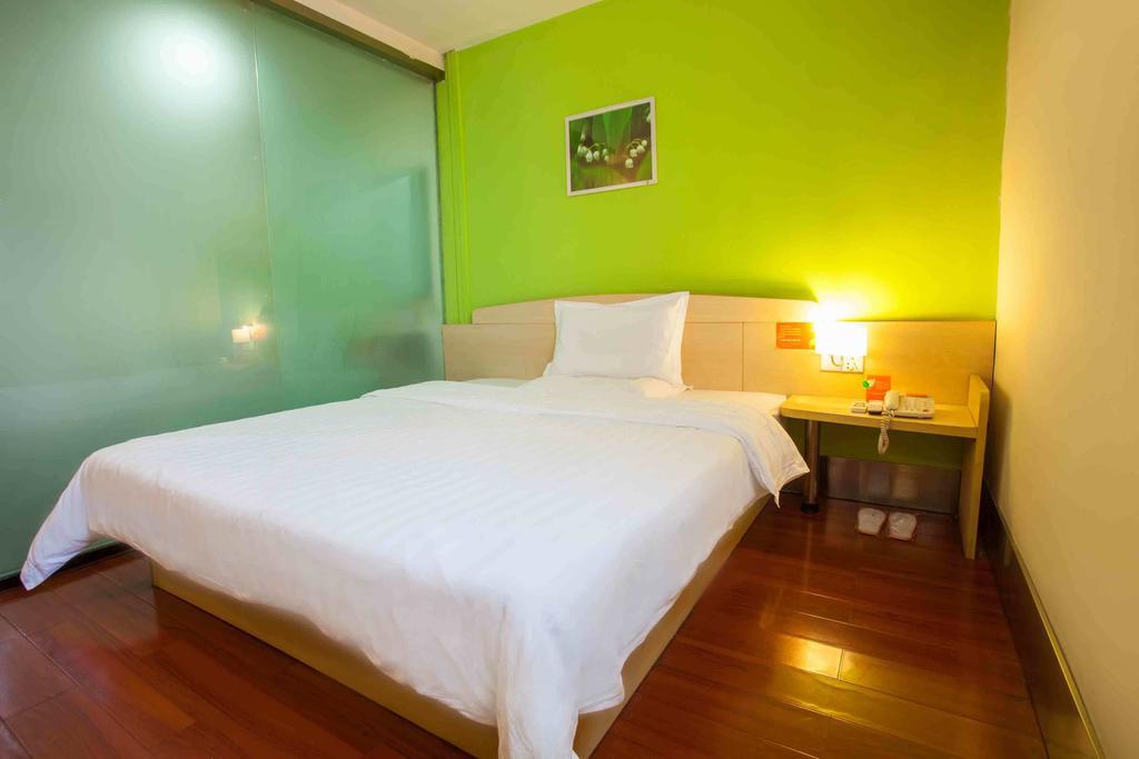 7Days Inn Guangzhou Gangding Longkou XI Road Kuangcsou Szoba fotó